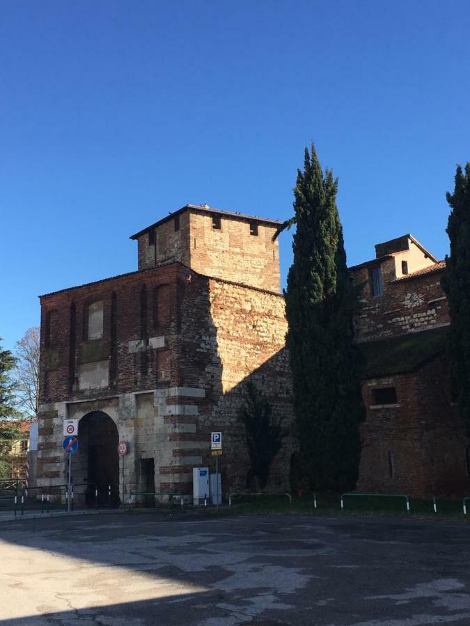 Casa Vacanze Chez La Reine - Holiday Home Vicenza Buitenkant foto