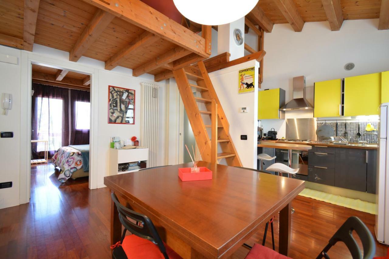 Casa Vacanze Chez La Reine - Holiday Home Vicenza Buitenkant foto